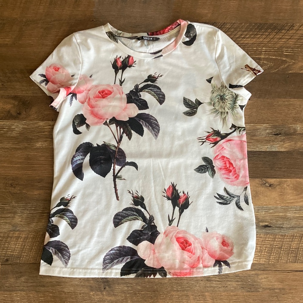 Rose tee